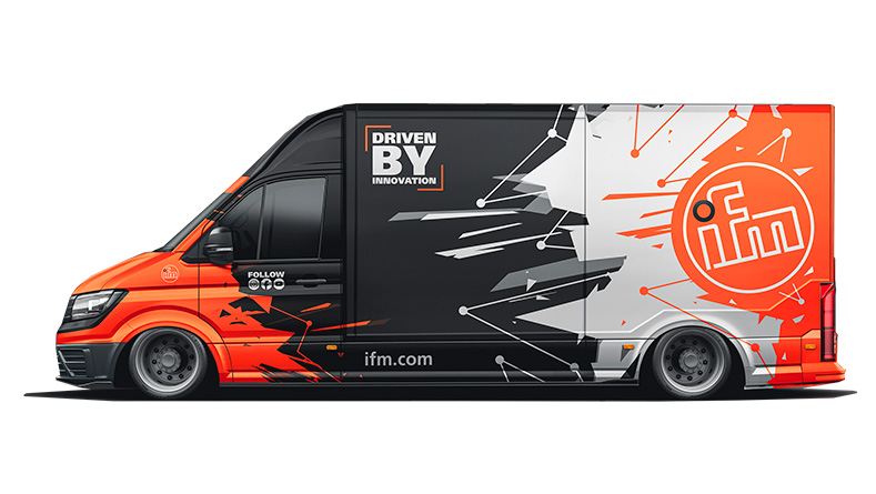 IFM kiertueauto Jyväskylässä 9.4.2025. Hormel Oy, Pajatie 8